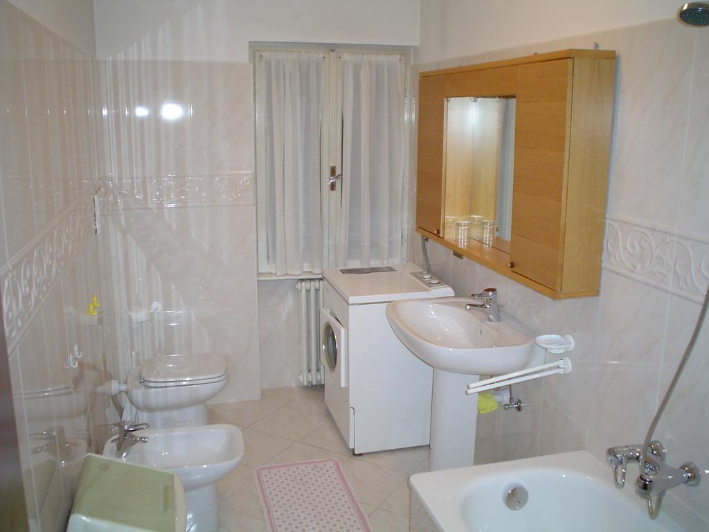 Campiglio Quadrilocale Castelletto Inferiore Madonna Zimmer foto