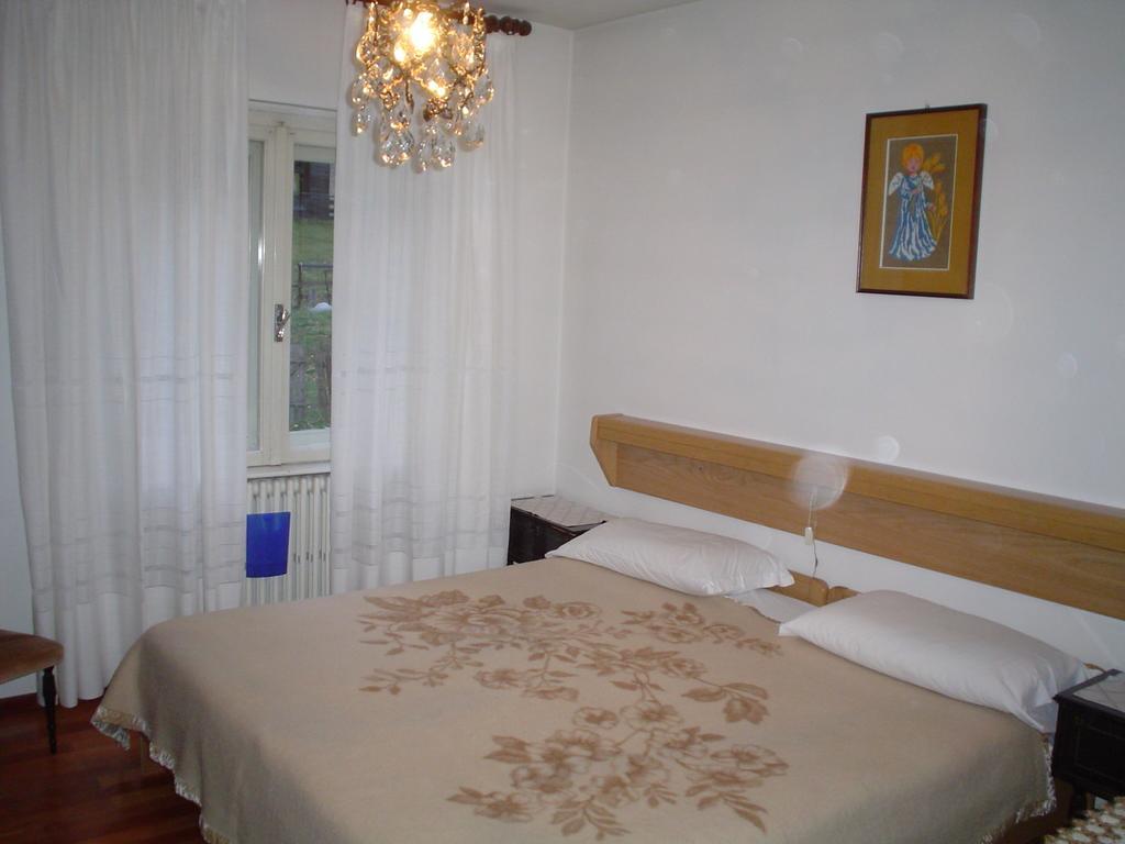 Campiglio Quadrilocale Castelletto Inferiore Madonna Zimmer foto